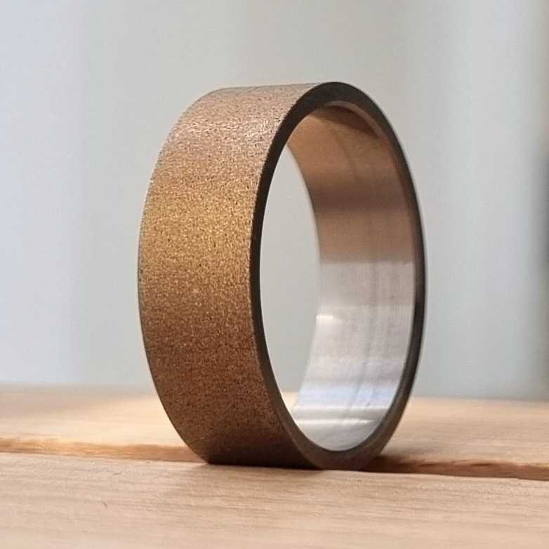 Addon aus Titan „Die Unterschiedlichen“ - Grösse 58