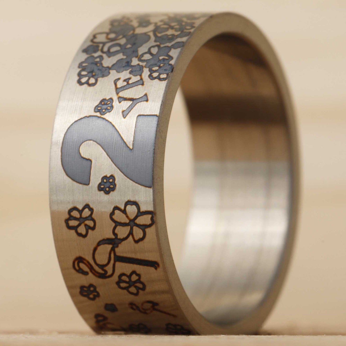 Addon aus Titan „Die Unterschiedlichen“ - Grösse 50