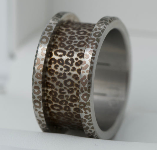 Bague (base small) "différente" leopard - Taille 58