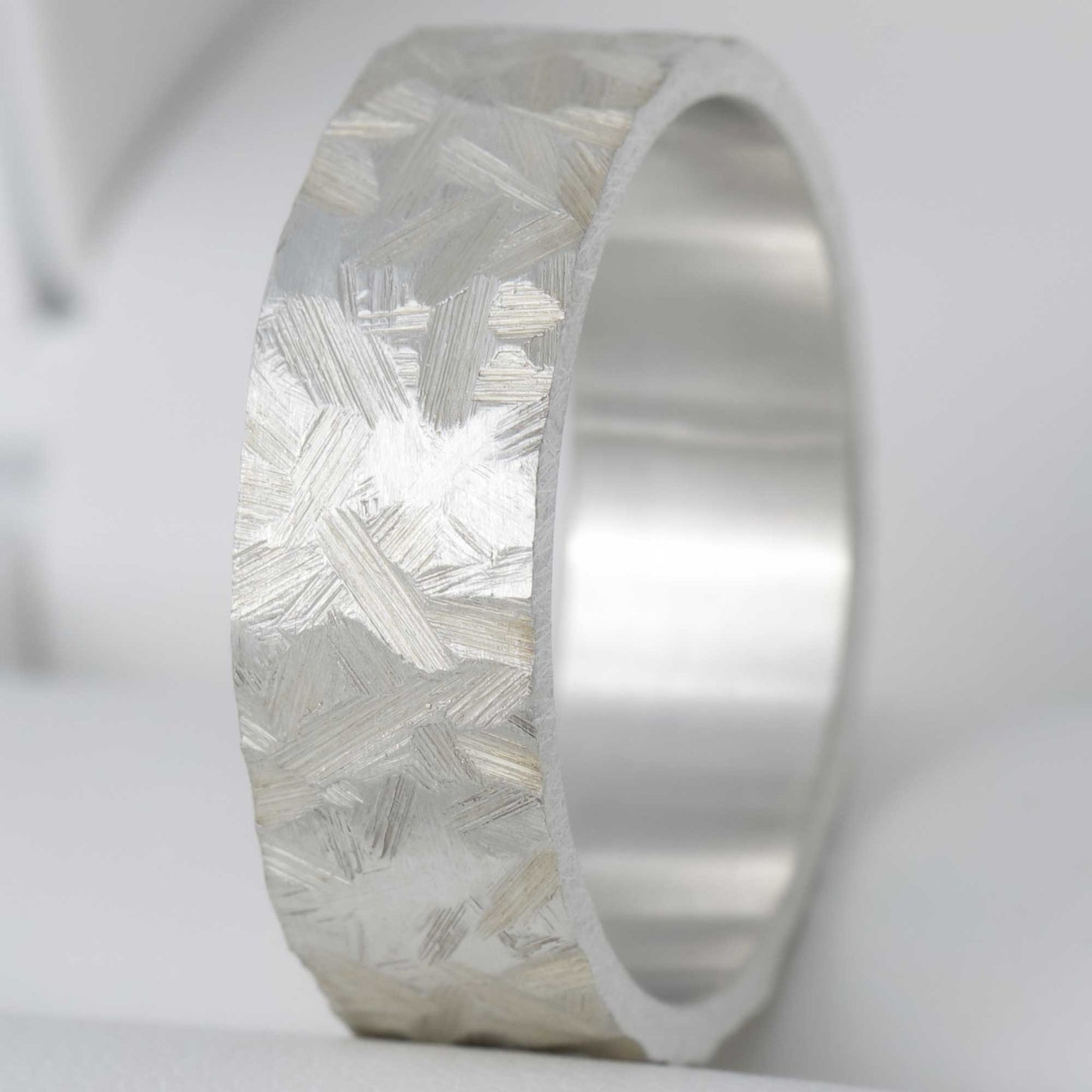 Addon aus gebürstetem Silber mit 1 Diamant besetzt 52 - Secondhand