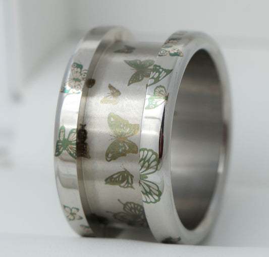 Bague (base large) différente en acier "papillons" - Taille 60