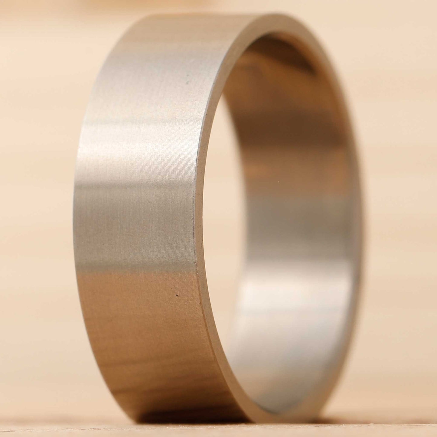 Addon en titane "différent" 82 - Taille 58