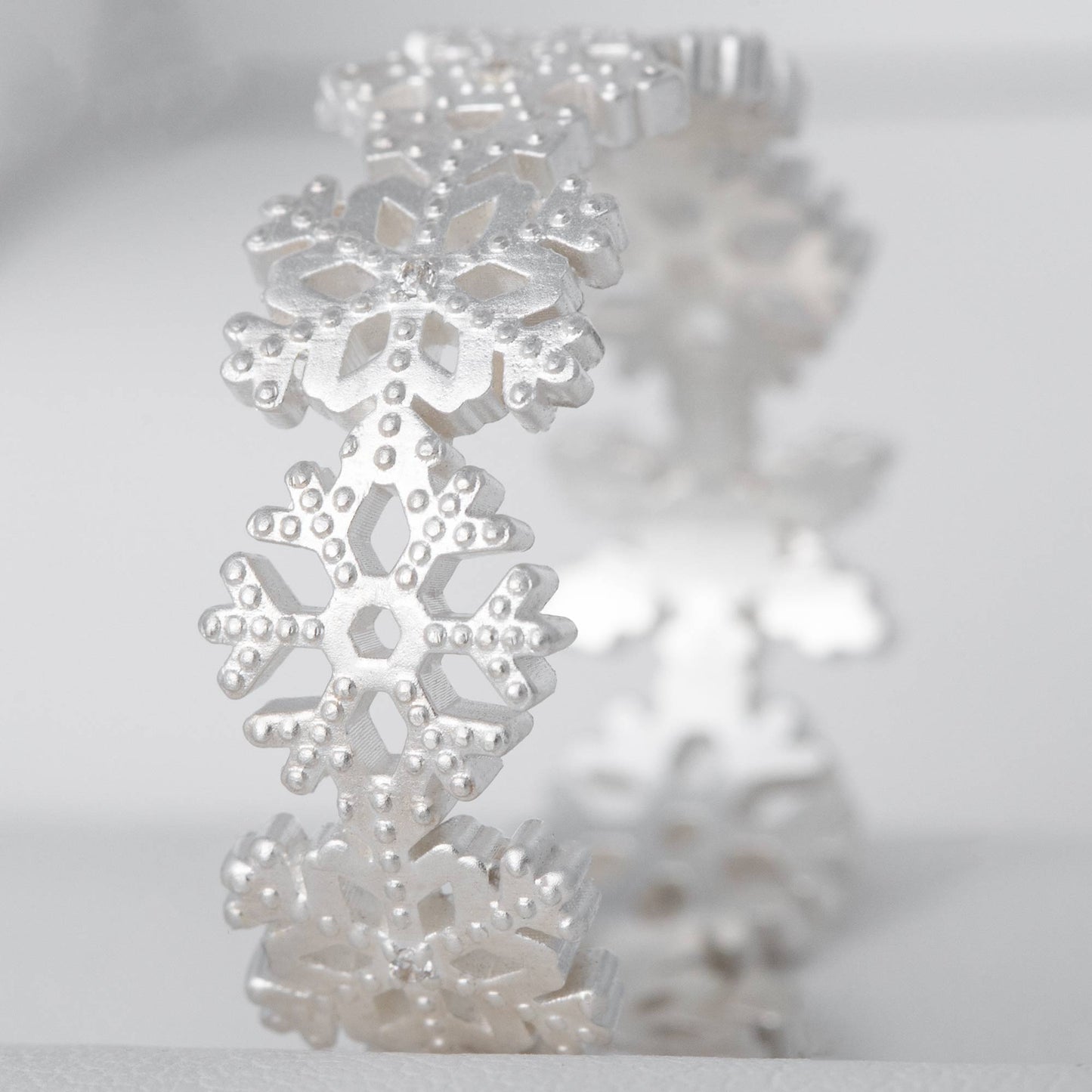 Addon argent "Magie d'hiver" serti de zircons- Taille 52 - Seconde main