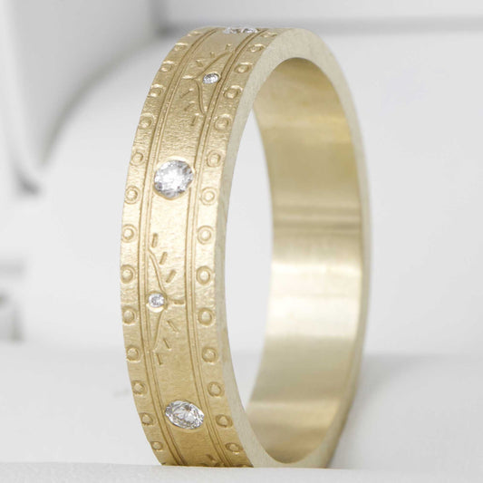 Anneau (Addon deux tiers) en or jaune 9k "Aruba" serti de diamants blancs taille 56 - Seconde main