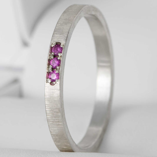 Medium en argent froissé serti de rubis taille 58 - Seconde main