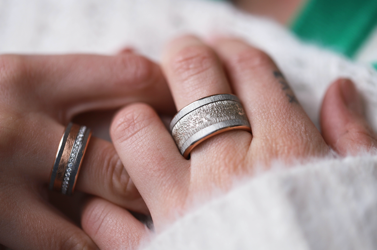 Large rose gold rounded wrinkled base (13MM) - Second hand.